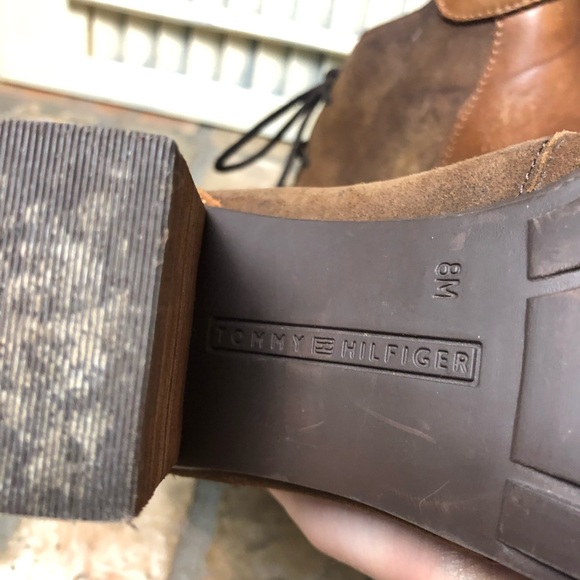 TOMMY HILFIGER Leather tie square block heel upper bootie boots Sz 8 - Picture 6 of 12
